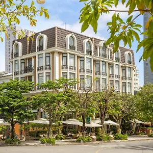Brilliant Majestic Hotel