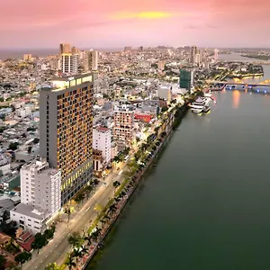 Wink Icon Riverside - Luxury - 24hrs & Rooftop Pool Bar Đà Nẵng